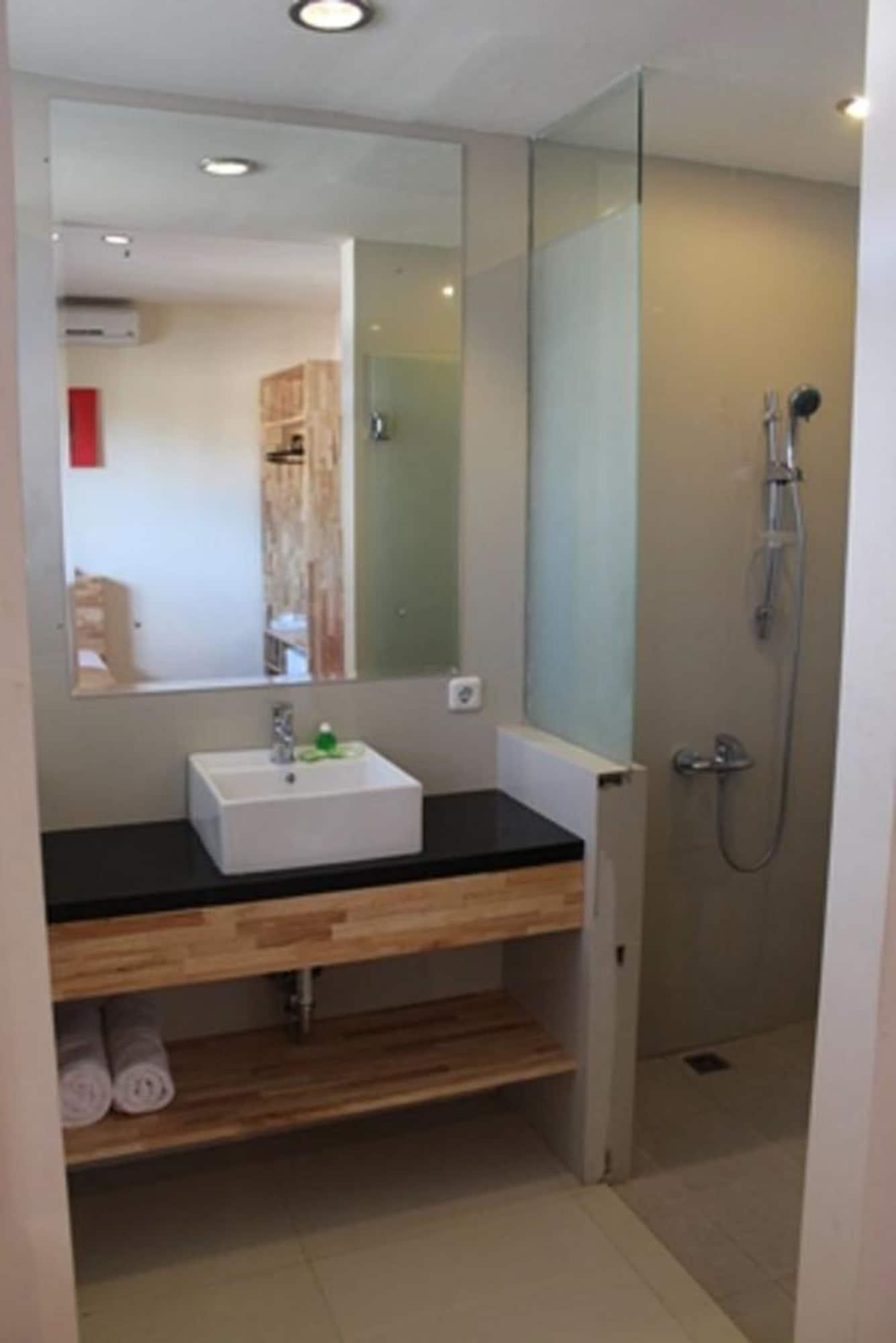 Hotel Karthi Kuta Kuta  Luaran gambar