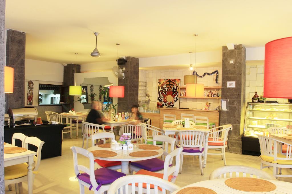 Hotel Karthi Kuta Kuta  Luaran gambar