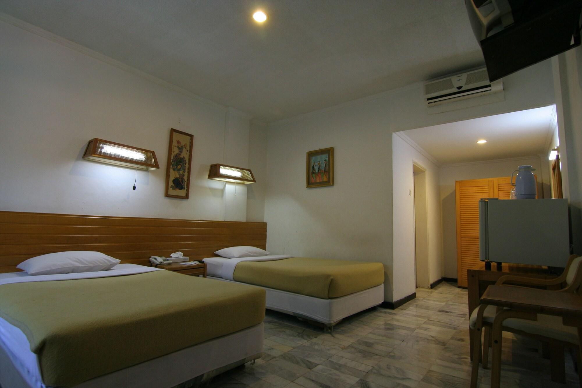 Hotel Karthi Kuta Kuta  Luaran gambar